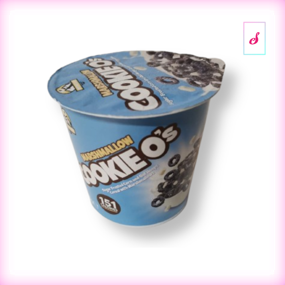 Marshmallow Cookie O's Cereal Becher
